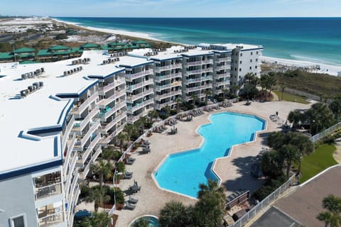 Destn West Gulfside aerial view