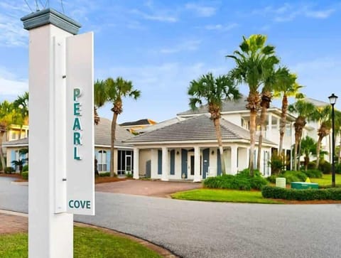 10 Pearl Cove/Emerald Shores