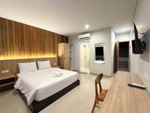 Standard Double Room | Free WiFi