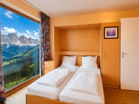 Apartment | 1 bedroom, individually furnished, bed sheets
