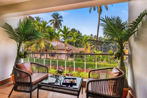 Deluxe Villa | Property grounds