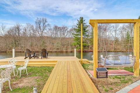 Saylorsburg Vacation Rental | 5BR | 4.5BA | 2,400 Sq Ft