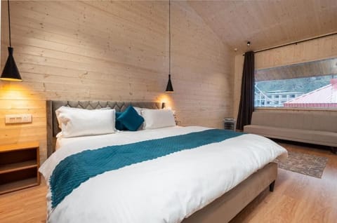 Superior Room, Mountain View | Free WiFi, bed sheets