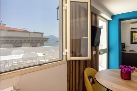 Apartment (1 Bedroom) | Dining room