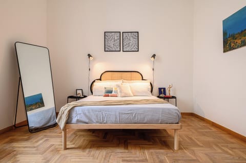 Apartment (1 Bedroom) | 1 bedroom, laptop workspace, bed sheets