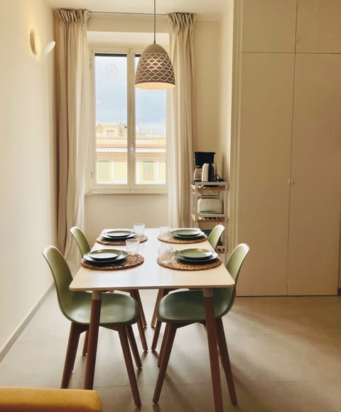 Apartment (2 Bedrooms) | Living area | TV