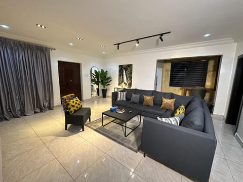 Junior Room, Balcony, City View | Living area