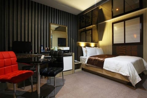 Deluxe Room | Free WiFi