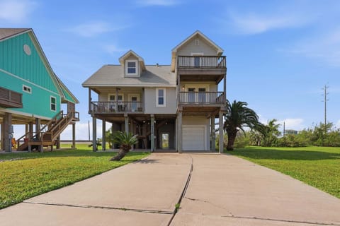 Water, Waterfront, Architecture, Building, Outdoors