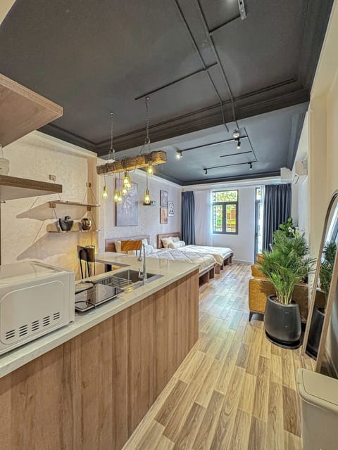 Family Studio Suite, Non Smoking, City View | Interior