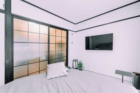 Apartment | Desk, iron/ironing board, bed sheets