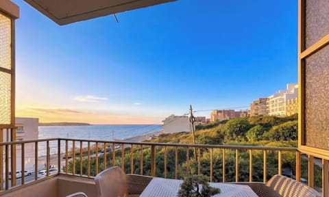 Balcony with beautiful sea views
