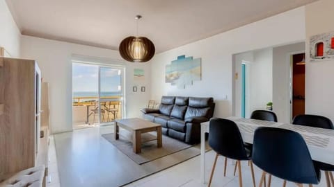 Apartment, 2 Bedrooms, Accessible, Balcony | Dining room