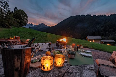 Chalet, 4 Bedrooms, Mountain View | Outdoor dining