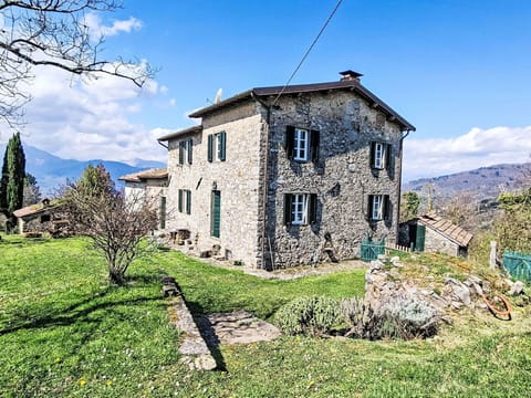 Building, Window, House, Home, Cottage, Rural Area, Roof, Land Lot, Human Settlement