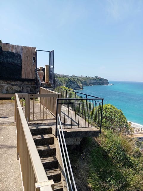 Comfort Apartment, Balcony, Partial Ocean View | Property grounds