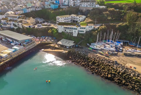 Ocean Side, Brixham: Just moments from the water