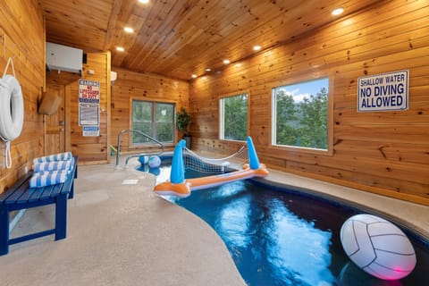 Make a splash and unwind—your private pool escape awaits!