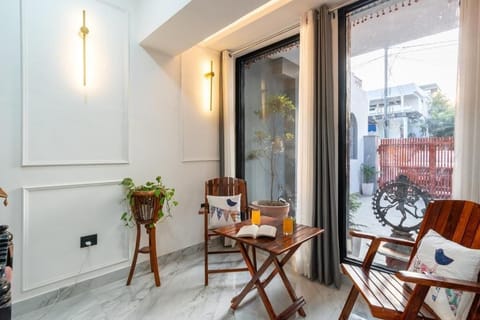 Deluxe Villa, Balcony, City View | Interior