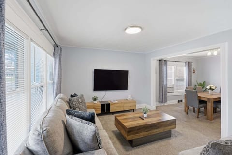 Duplex, 2 Bedrooms | Living area | Smart TV, streaming services