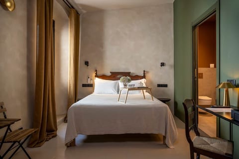 King room with a city view