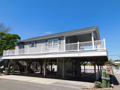 Ocean Lakes Site 8062, corner lot great for families!