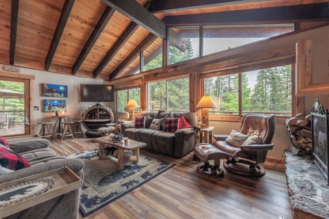 Great views! Open concept, leads to the deck! Stay here now!