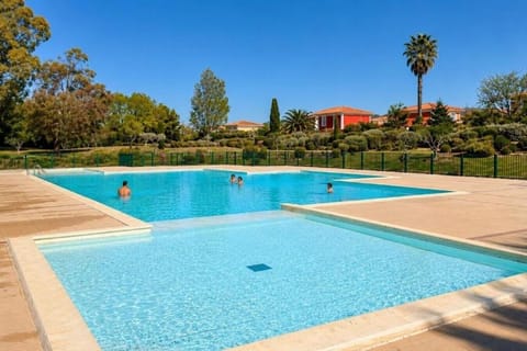 piscine commune