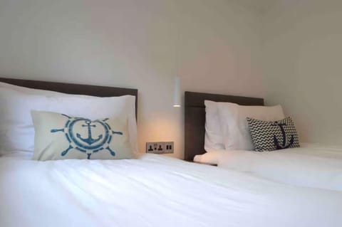2 bedrooms, WiFi (free)