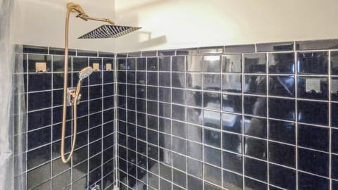 House, 2 Bedrooms | Bathroom