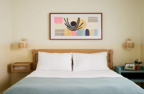 Sink into crisp linens and drift off in total comfort.
