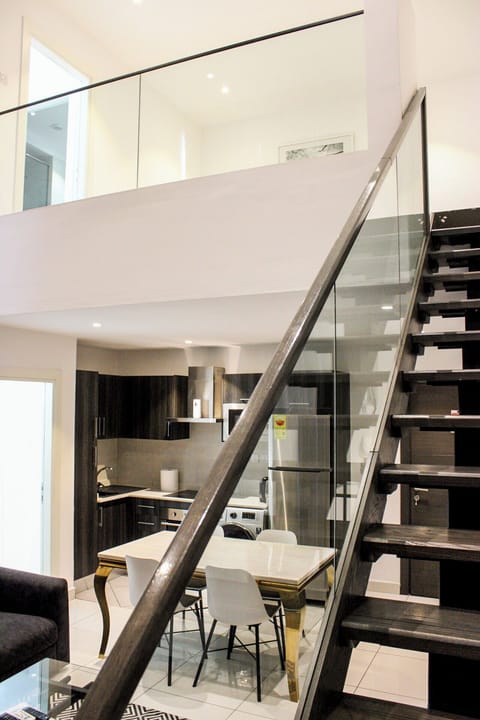 Deluxe Apartment, Garden View | Interior