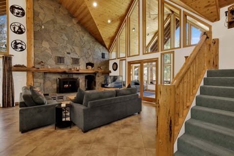 Cabin, Multiple Beds, Mountain View (2597) | Living area