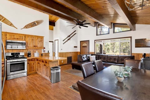 Cabin, Multiple Beds | Interior