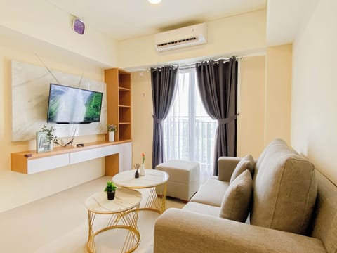 Standard Apartment | Living room
