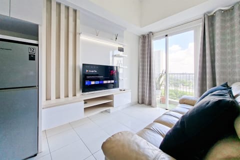 Standard Apartment | Iron/ironing board