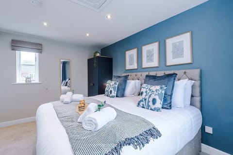 House | 3 bedrooms, desk, soundproofing
