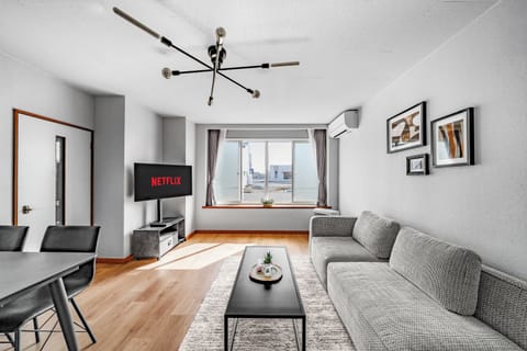 Apartment | Living area
