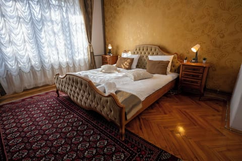 Family Apartment, 2 Bedrooms, Balcony, Garden View | Premium bedding, down comforters, memory foam beds