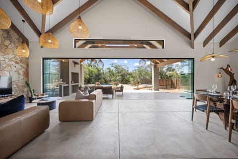 Luxury Villa | Living area