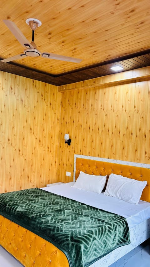 Comfort Double Room, Balcony, Mountain View | Desk, laptop workspace, free WiFi