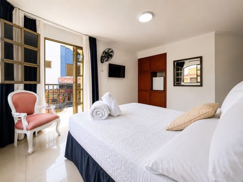Basic Twin Room, Balcony, City View | WiFi (free)