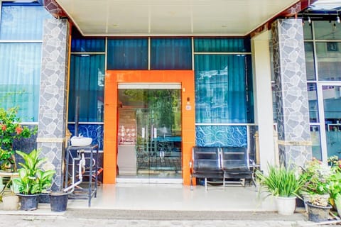 Holiday Home Exterior [summer]