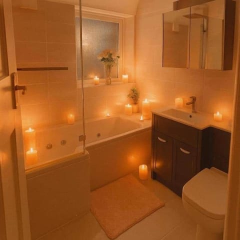 Jacuzzi set bath with LED with 36 strong jets to ease away aches and pains luxury stay on budget 
