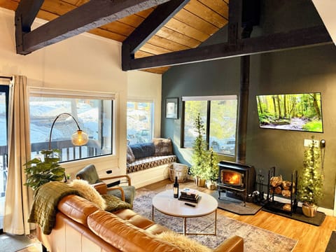The perfect room to relax and watch a movie while enjoying the outdoor scenery