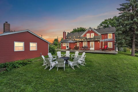 Hugo Vacation Rental | 4BR | 2BA | 2,615 Sq Ft