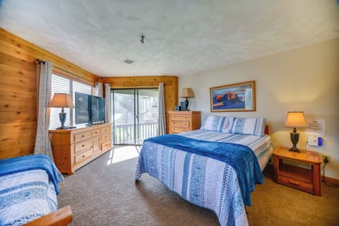 Champion Vacation Rental | 2BR | 1BA | 1,000 Sq Ft