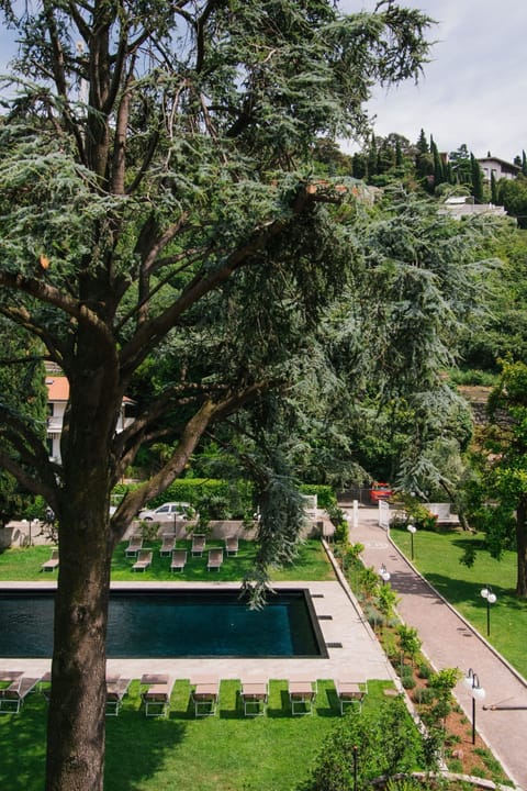 Seasonal outdoor pool