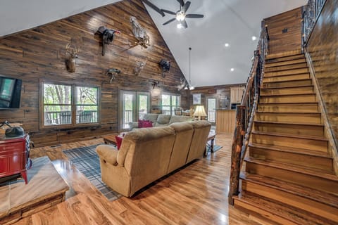House (4 Bedrooms) | Interior