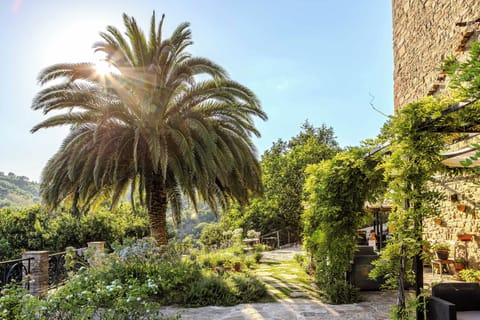 Castel D'Arno Guest House | Property grounds